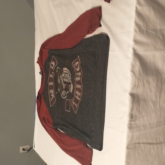 Rebel Republic Wild Thing long sleeve Tee Shirt Size Large - Picture 2 of 6